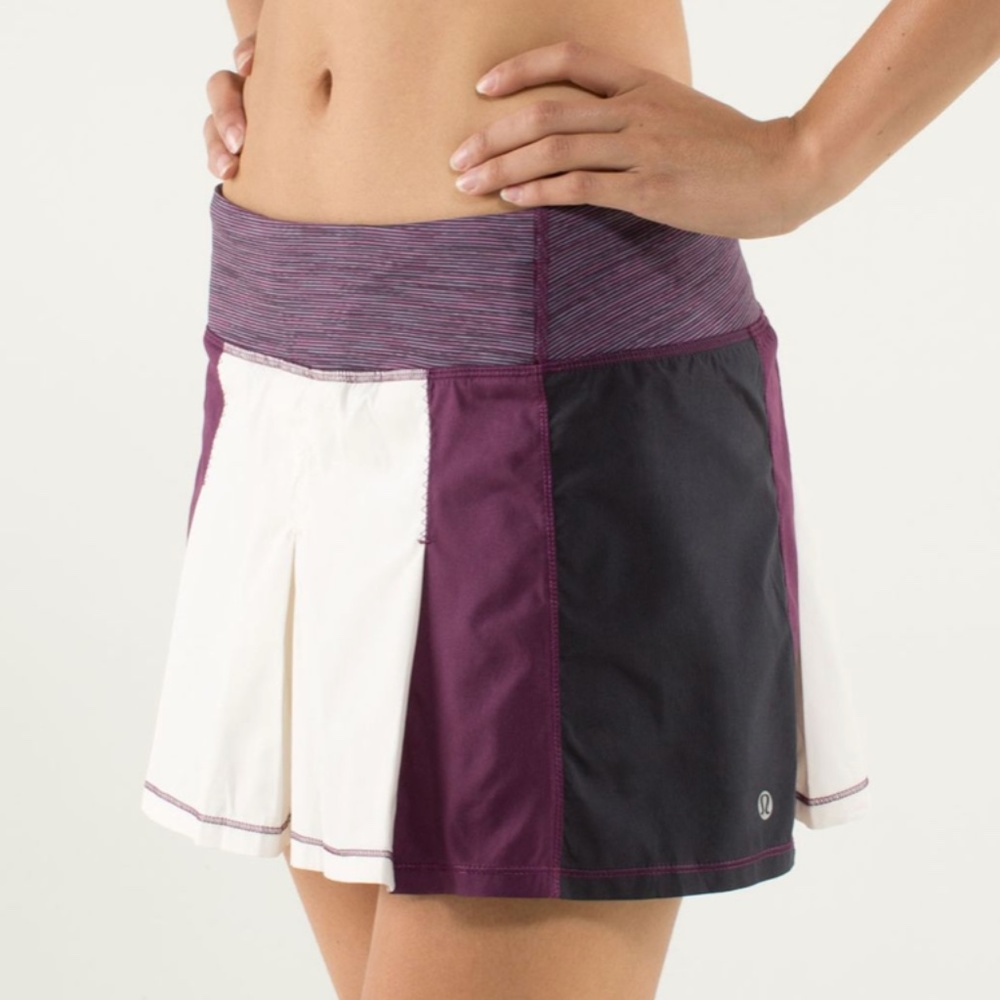 Lululemon Fast Cat Skirt Angel Wing / Plum / Black